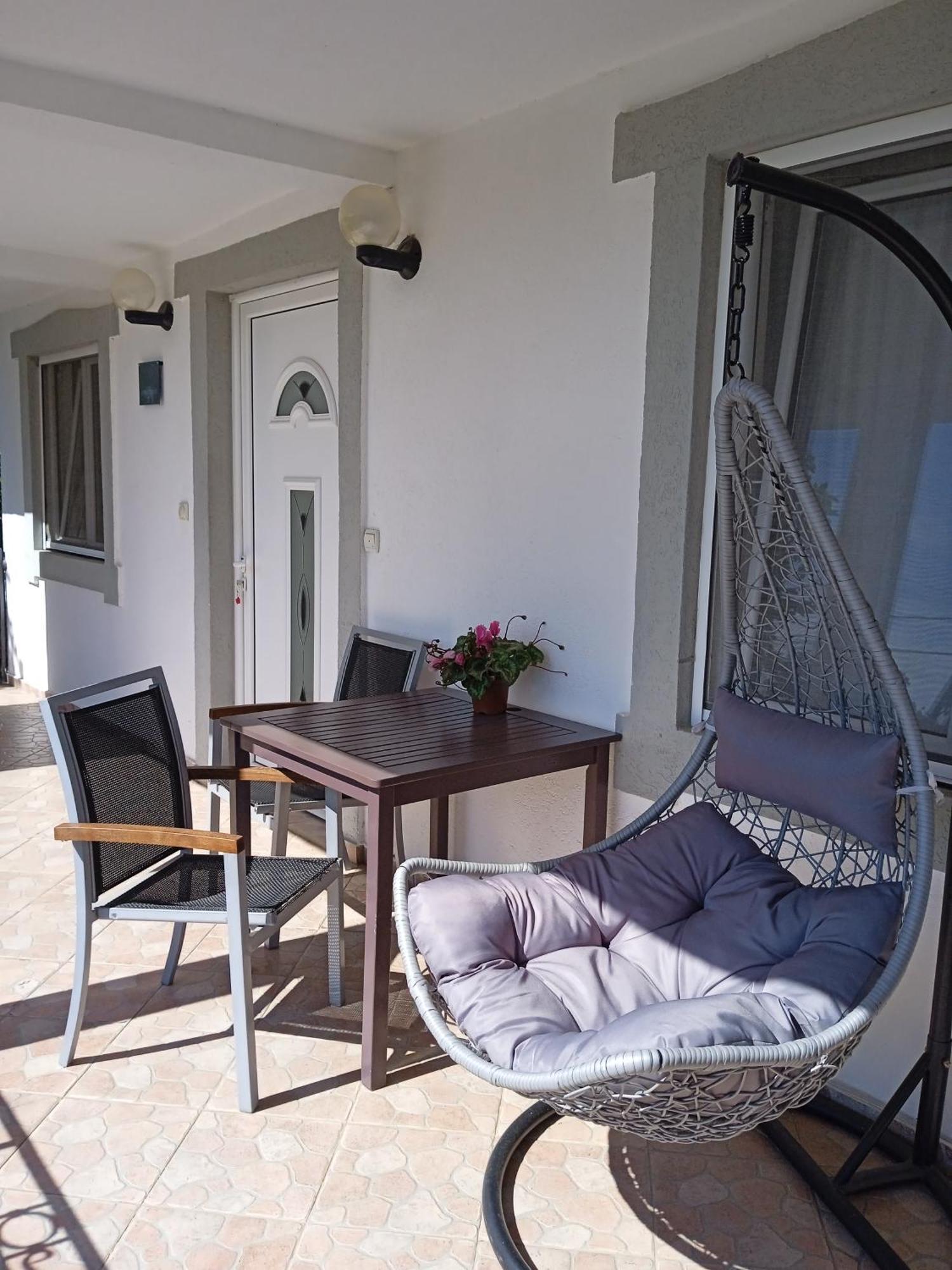 Aparttoni Dobra Voda Extérieur photo